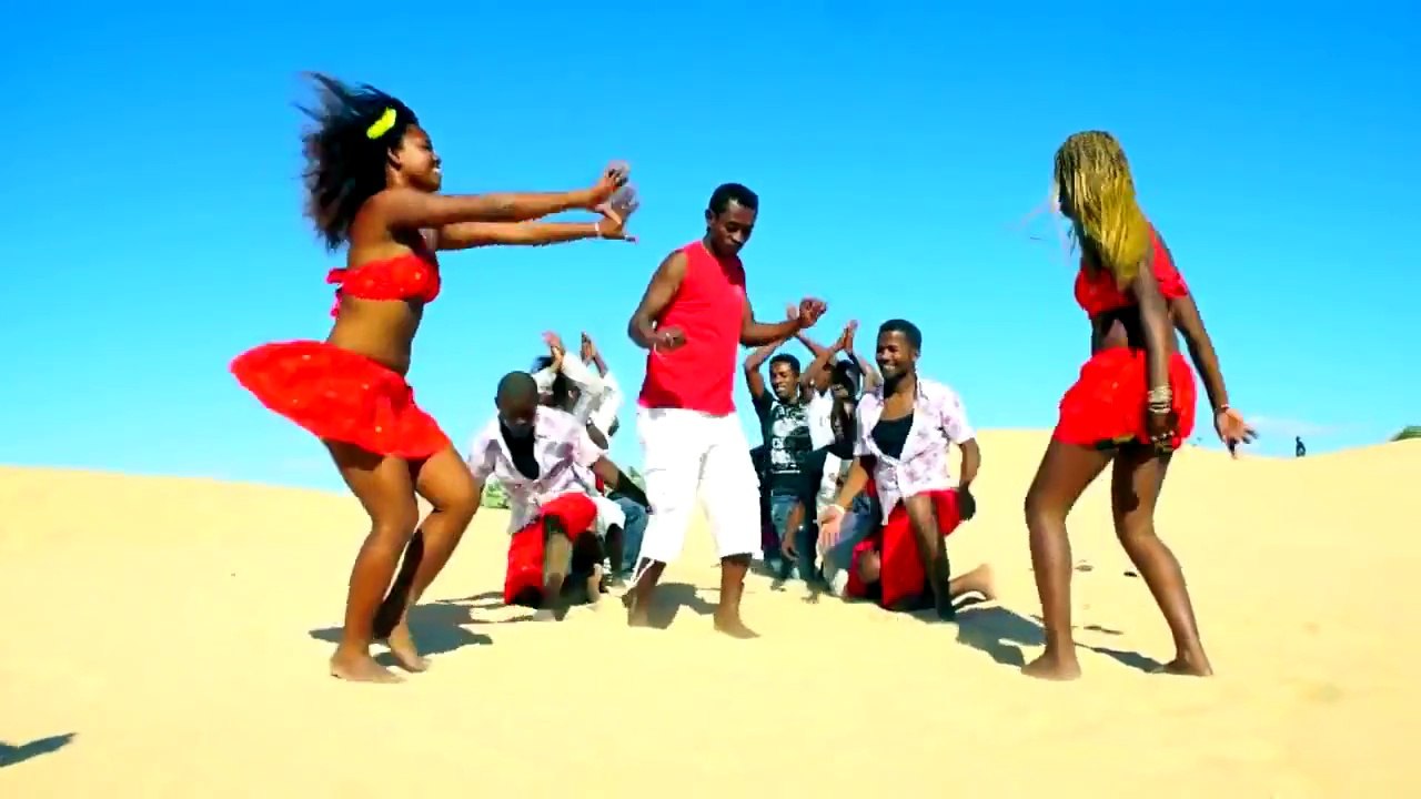 SAME SAME de TULEAR  -  Milingilingy  (sega gasy - malagasy)