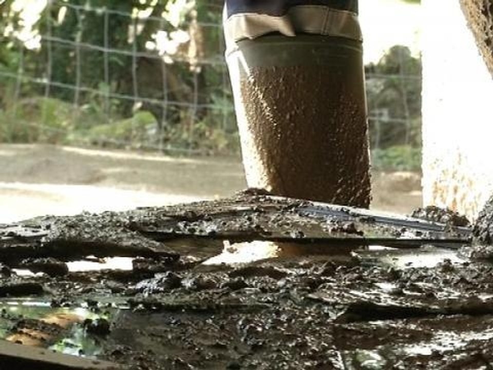 Ariège: Lassur, un village dévasté par une coul...