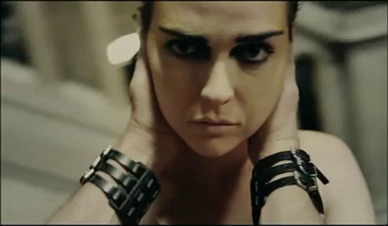 Ingrid - Trailer Castellano