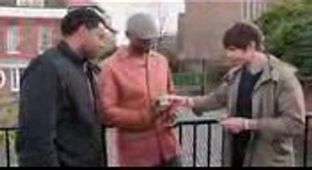 Ben Hanlin Magic Trick - Hidden Watch in Fruyo Greek Yoghurt