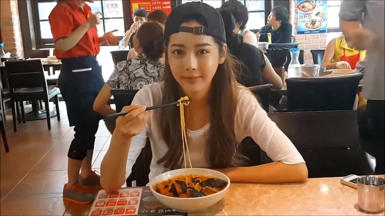 お食事中(^▽^)/