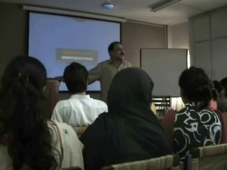 Sheeraz Hassan lecturing on the history of Rawalpindi 1/2