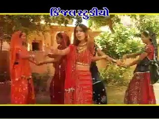 madi aarasur dhame melo moto lage - singer - daxa prajapati,mahesh savala - album - ambajima bhid gani