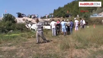 Şarampole Devrilen Kamyonetinin Altında Can Verdi