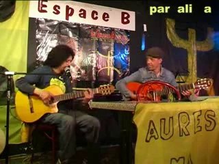 Chanson Chaoui Amirouche ighunam..(inassen addehwan)