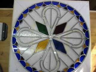 Rond raam kerk Vouecourt