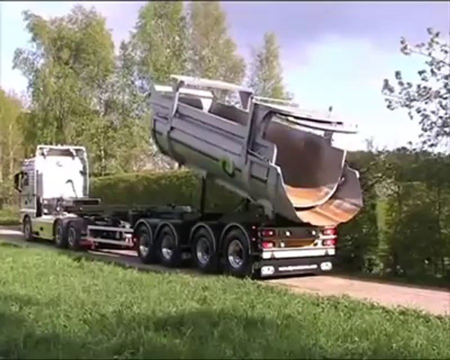 İlginç bir kamyon... Çift kasalı