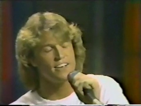 Andy Gibb and Mike Douglas - Oldies medley