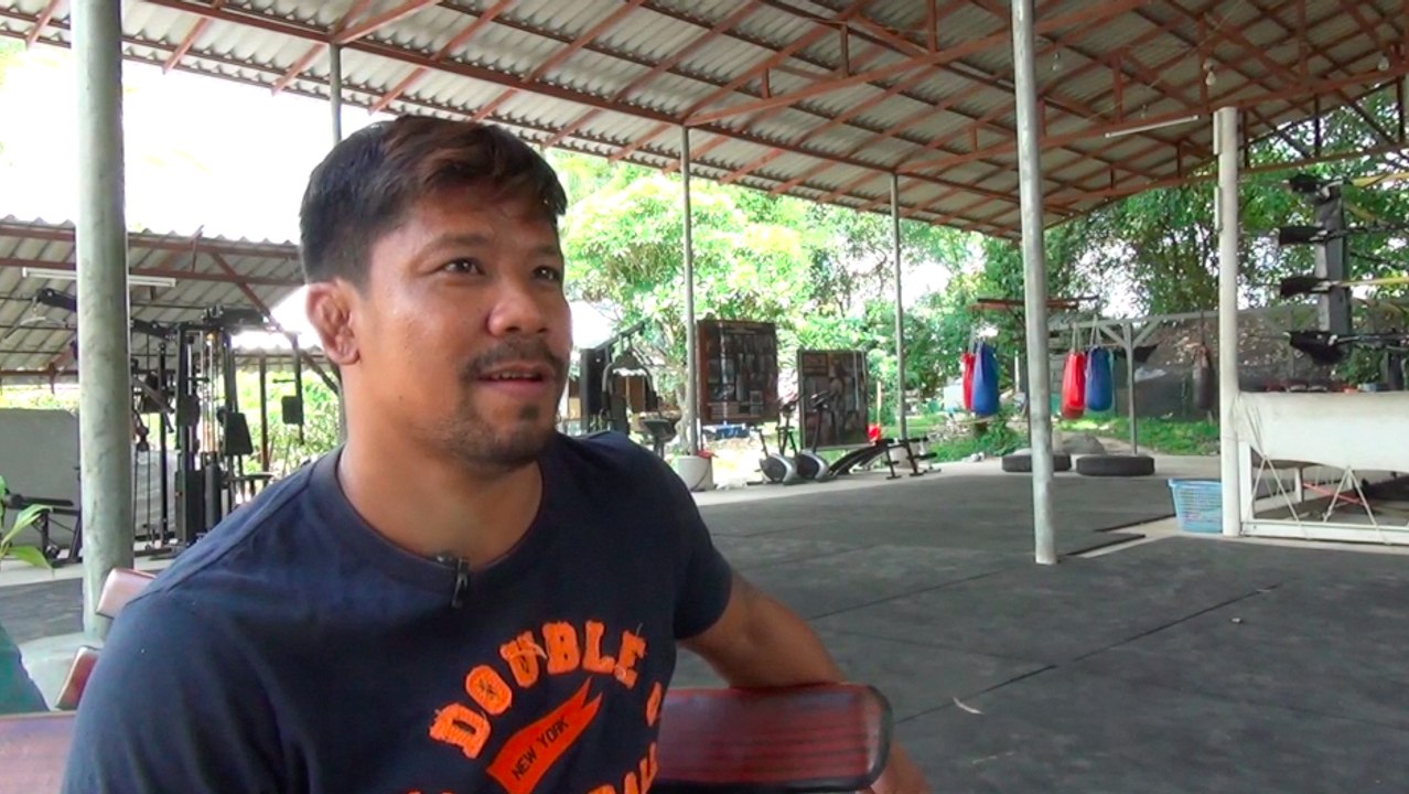 Sur la route des Arts Martiaux - Épisode # 5 Bee / Roekngam CHOMTHONG - Muay Thaï - Camp Charn Chai de Pai