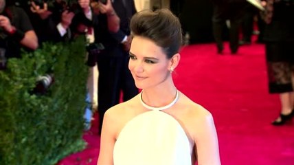 Katie Holmes würde sich wieder oben ohne zeigen