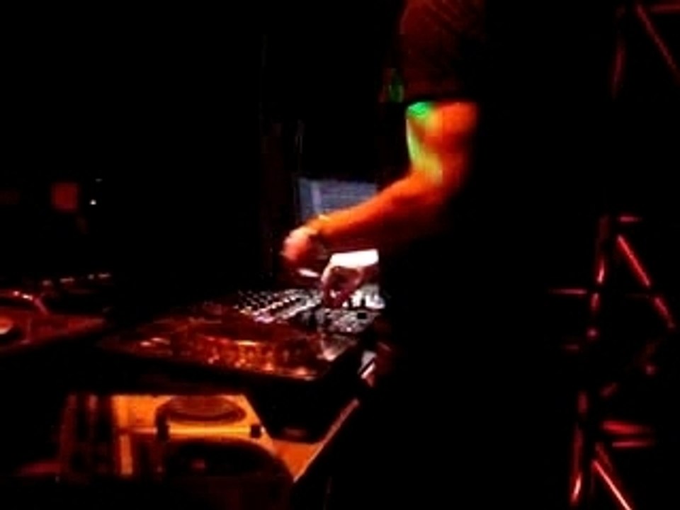 Max graham @ red light part 3