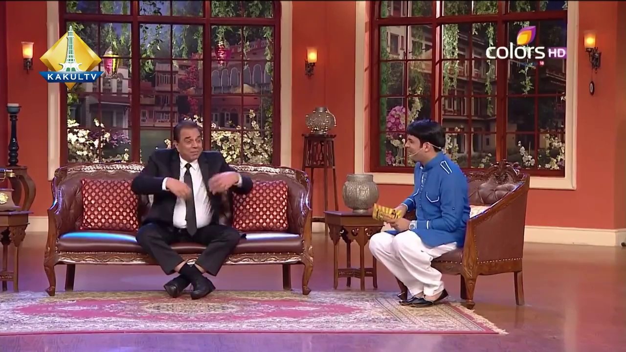 Indian Actor Dharmendra inspired by Dr.Amir Liaquat Hussain's Aam Khaega Aam