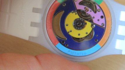 SWATCH SISTEM51 SUTW400 beyaz saat