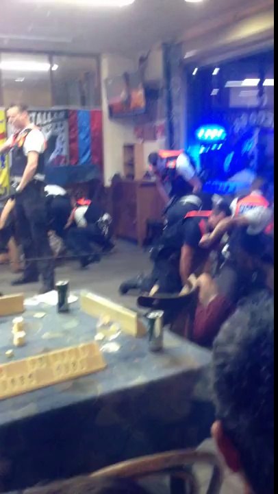 Violence de policiers belges dans un café d'Anvers