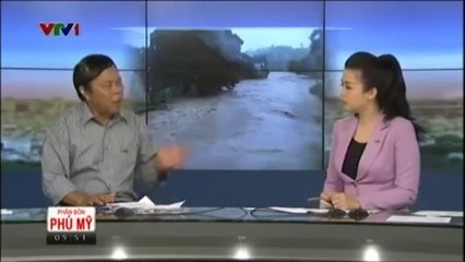 Canlı yayında telefonu çaldı! Bakın susturmak için ne yaptı