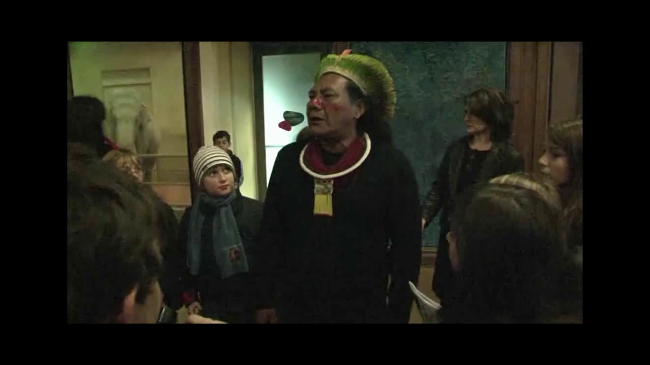 Visite du chef Indien Akjabor à la Galerie des Enfants