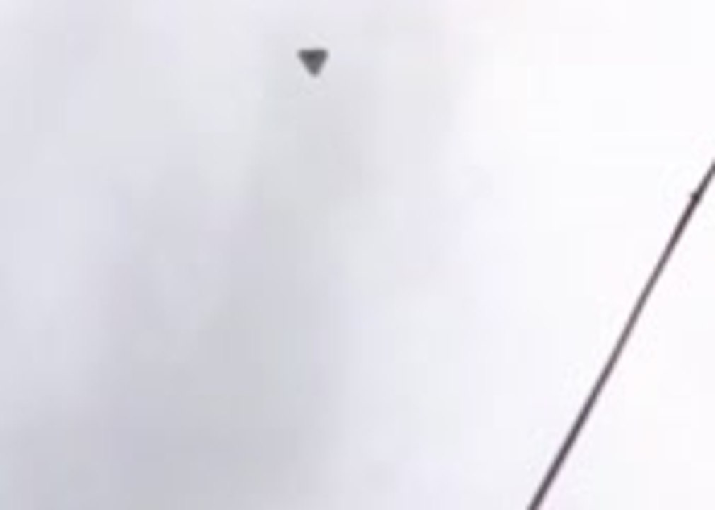 Triangular UFO over Reutlingen, Germany
