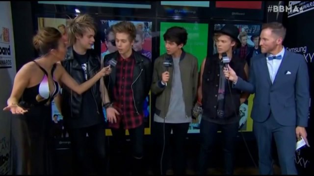 5 Seconds Of Summer - Billboard Music Awards Red Carpet Interview #5SOSBBMAs.