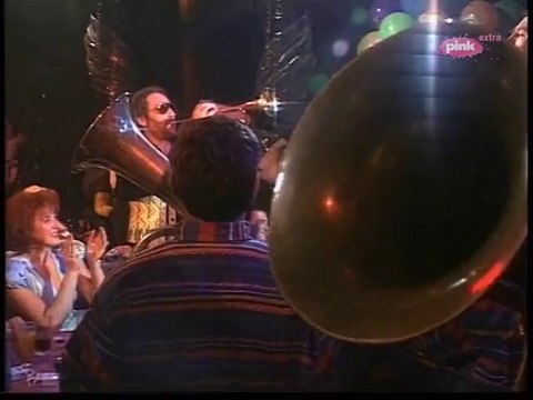 Usnija Redzepova i Keba UZIVO - Kazuj krcmo dzerimo