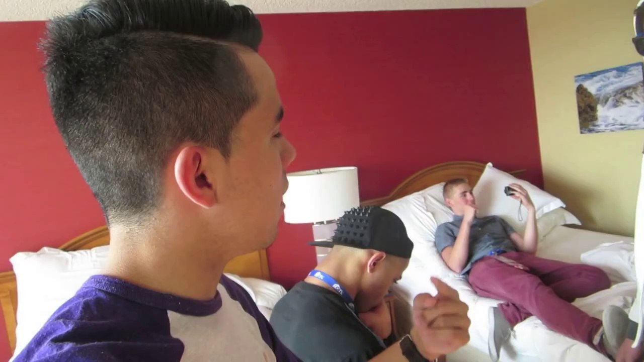 CRAZY YOUTUBE PARTY!