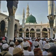 Habib-e-Khuda ka Nazara karon Main.Owais Raza Qadri Sb.Mehfil-e-Naat in Madinah.Ramadan-2014.