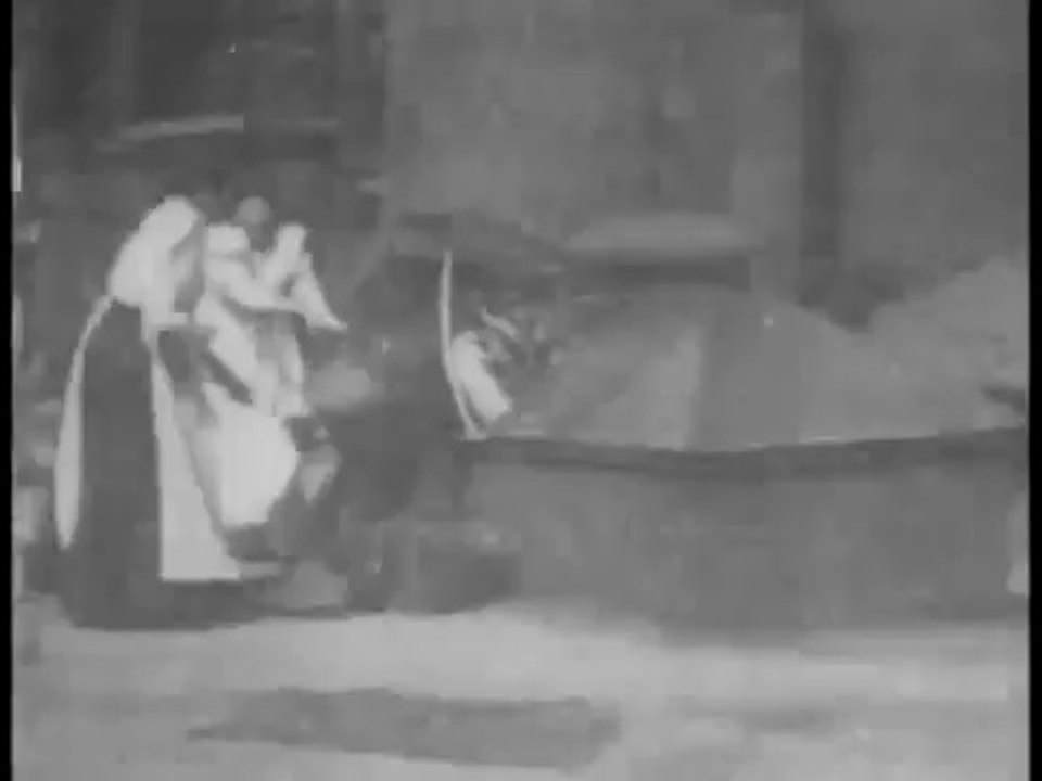 1898 - The Burglar on the Roof - J. Stuart Blackton | Thomas Edison