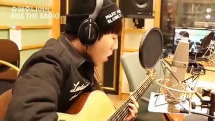 Ryeo Wook sings live Apink - NoNoNo Accoustic Kiss The Radio