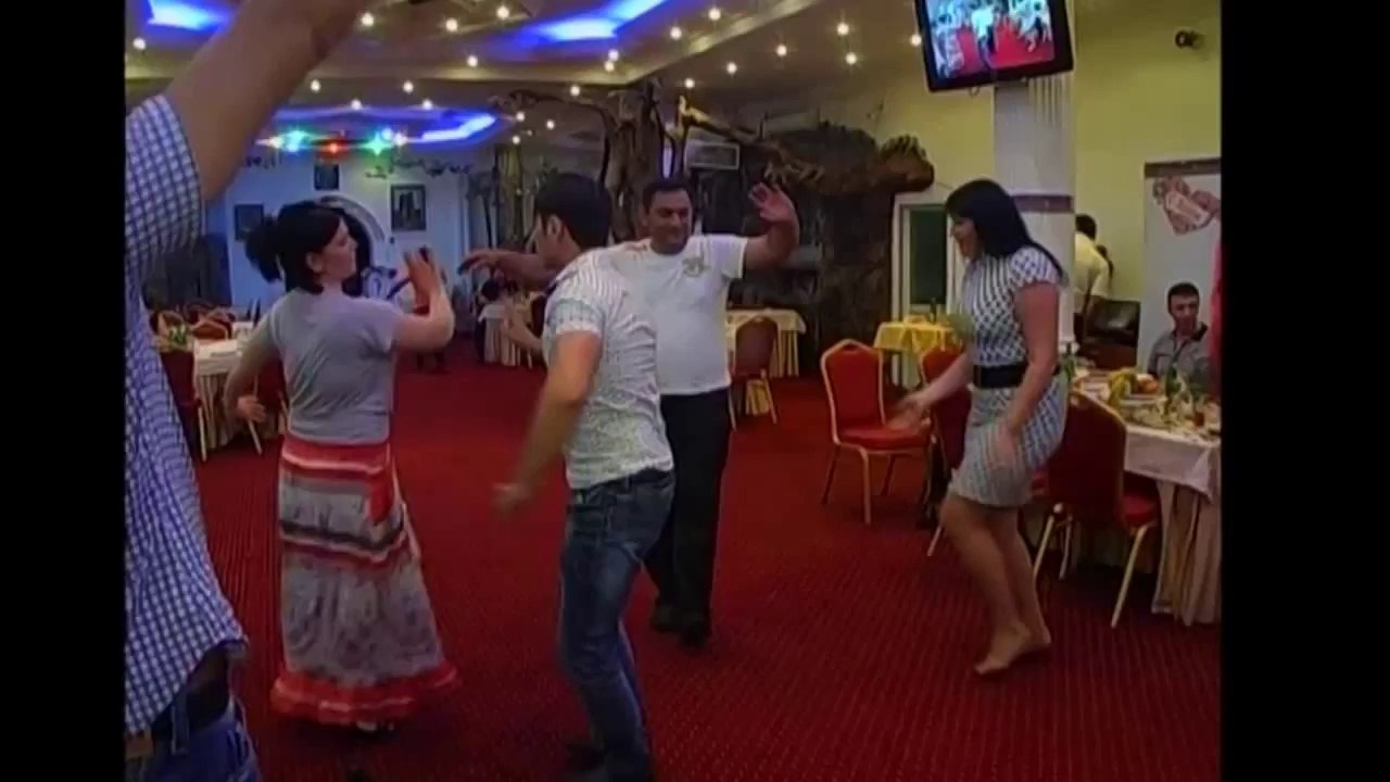 25.MAHAMMED RZAYEV BAHAR LETIFQIZI RESTORAN QIZ QALASI VIDADI MOSKVA.2012