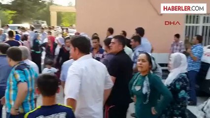 Sürücüler Kaza Yaptı, Aileler Birbirine Girdi 4 Yaralı