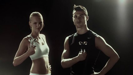Japon : la publicité ridicule de Cristiano Ronaldo V2