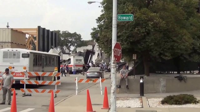 Batman v Superman : Dawn of Justice - Behind the Scenes, Bruce Wayne