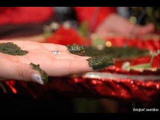 YILDIZ DEMİRKOL SAVAŞ-yıldızlıtürküler-DELİ KIZ SİNİN GELİYOR