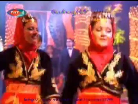 AKADEMİ HALK OYUNLARI TOPLULUĞU