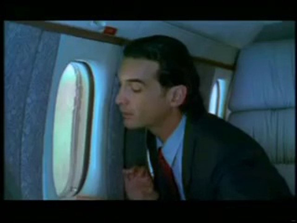 Dépassement d'avion (Les plus drôles publicités de la TV - Peugeot 206 GTI)