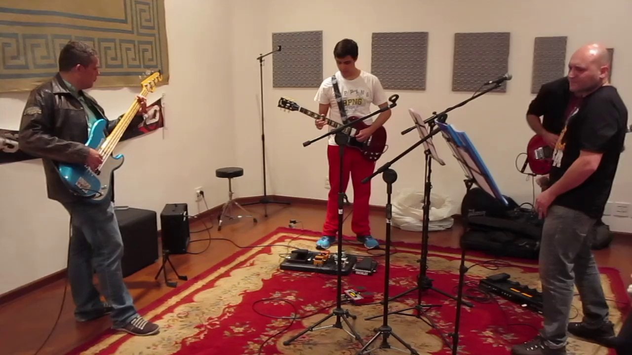 Sweet Child O mine by Rusty Rock Band