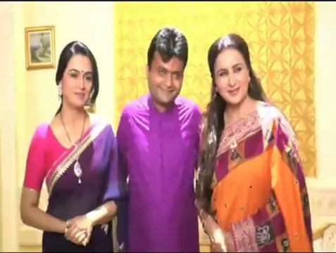 Poonam Dhillon celebrates Raksha Bandhan