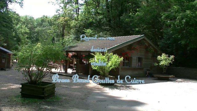 Brass Band Gouttes de Cuivre en concert dans les grottes du Cerdon les coulisses du concert