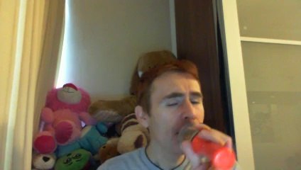 Wiwi égratigne "this song is about you" d'Olly Murs