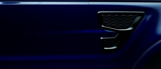 Une nuance bleue électrique pour le dernier teaser du Range Rover SVR