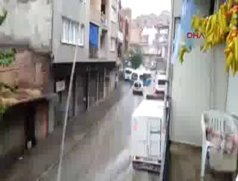 İzmir'de sel can aldı: 1 ölü