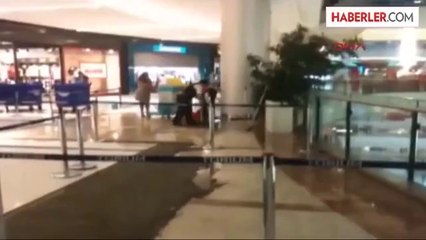 Beylikdüzü'nde Ki Alışveriş Merkezinde Yağmur