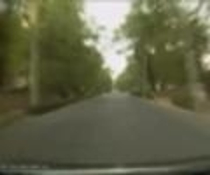 14 yaşındaki kız çaldığı taksinin sahibini sürükledi