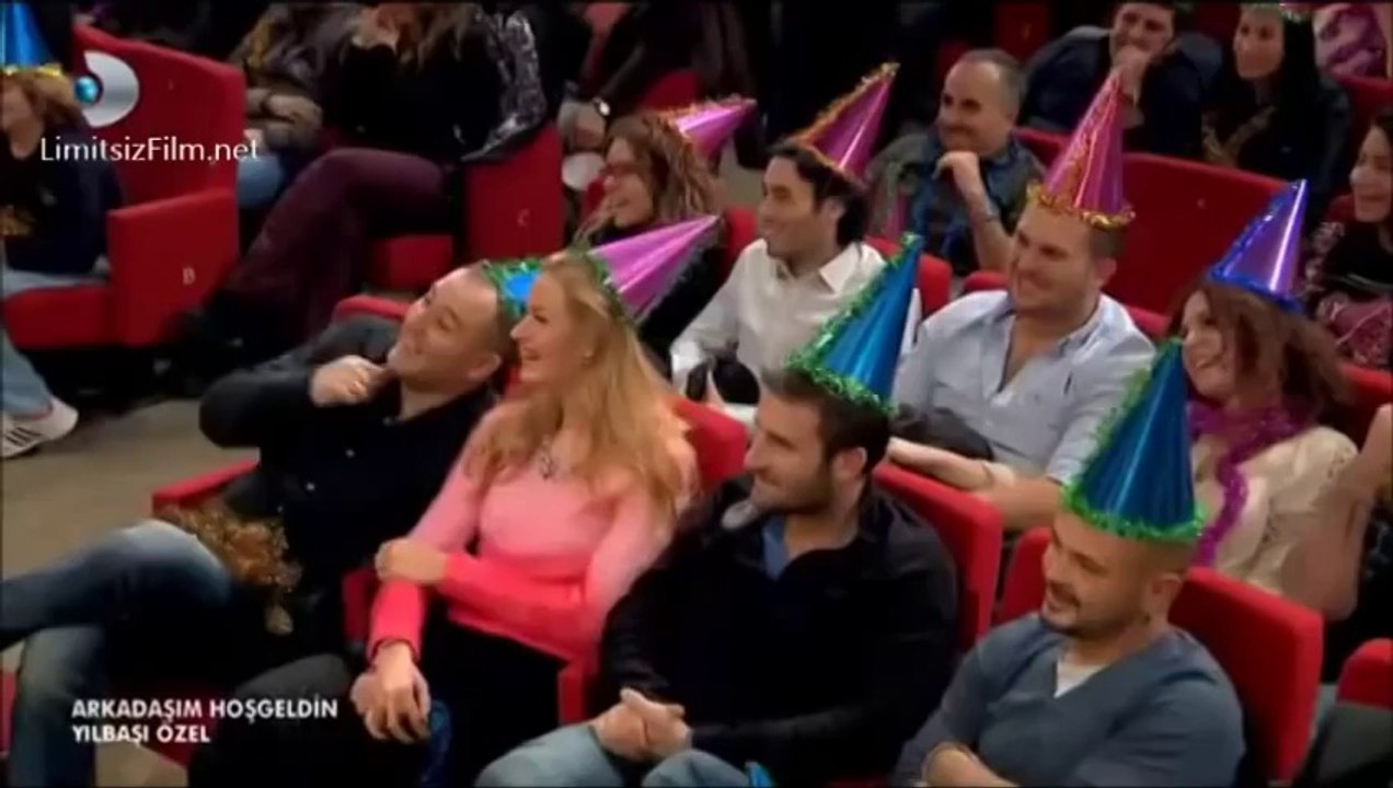 Arkadaşım Hoşgeldin-Dansöz Sahnesi