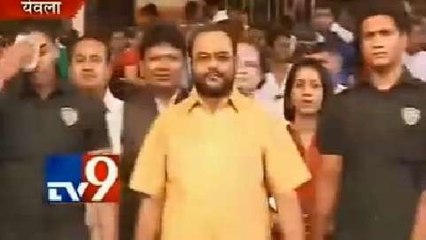 Il s'offre une chemise en or pour 160 000 euros