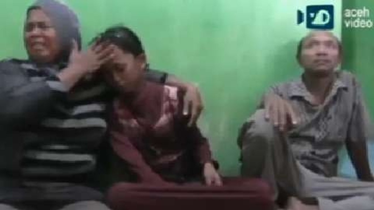 Indonésie : ils retrouvent leur fille 10 ans après le tsunami