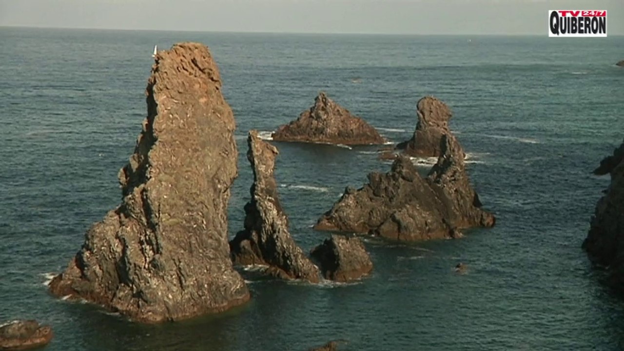 Belle-Île-en-Mer  |  Balade aux Aiguilles de Port-Coton  | Belle-Île Télévision  TVBI