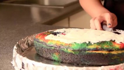 ¿Cómo hacer pastel arcoíris- ♥ (FÁCIL) - Yuya