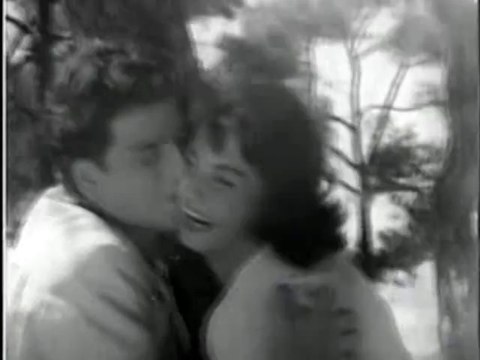 Şimdi Uzaklardasın - Zeki Müren (Belgin Doruk & Zeki Müren)