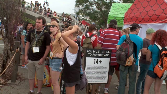 Marissa Loses Her Head at the Sleepy Hollow Oculus Rift Experience