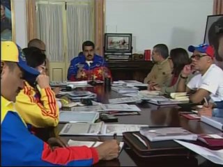 Maduro: No hay apuro por corregir precio de la gasolina